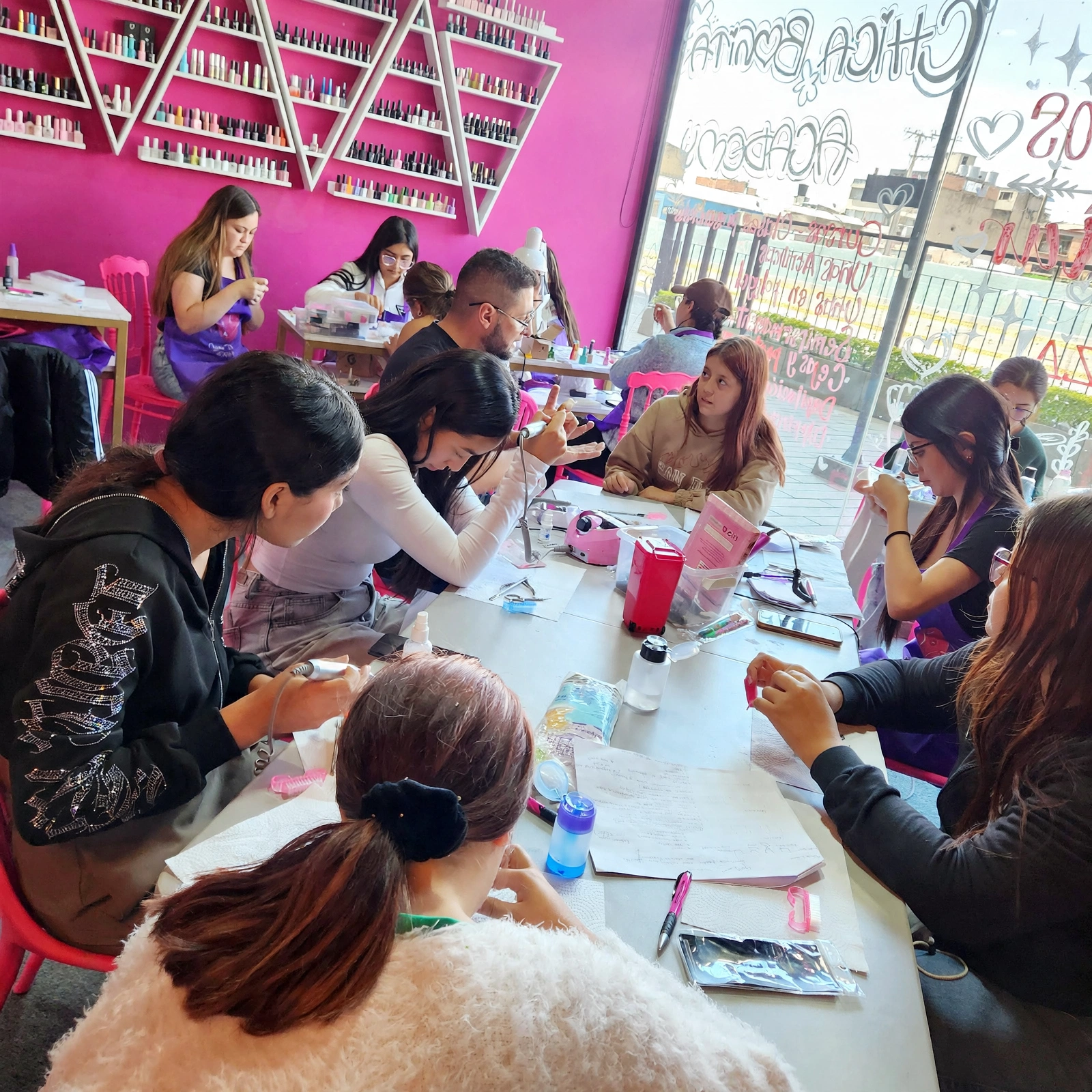 Curso de uñas en Bogotá - Studio Pro Nail Academy